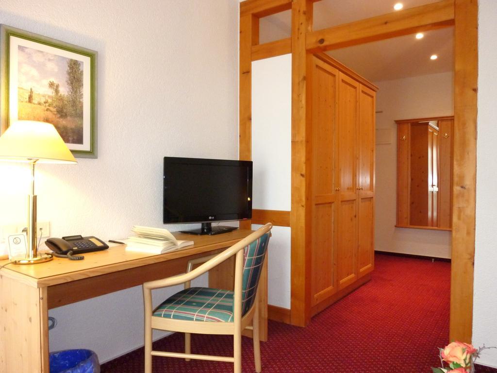 Landhaus Mueritzgarten Hotel Garni Robel Bilik gambar