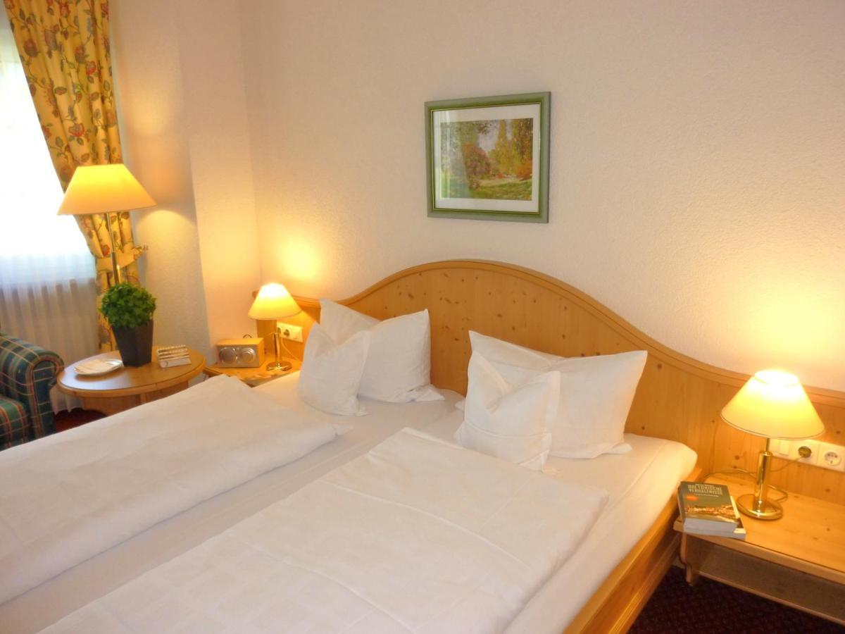 Landhaus Mueritzgarten Hotel Garni Robel Luaran gambar